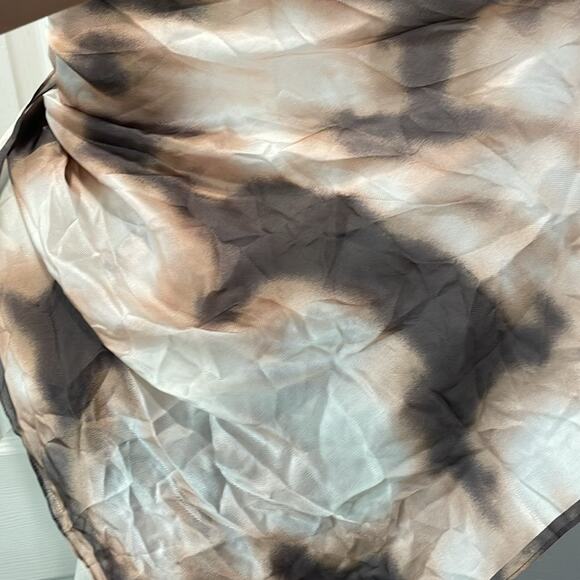 Nordstrom Herringbone Silk Scarf in Grey Floral Blast - Picture 4 of 4